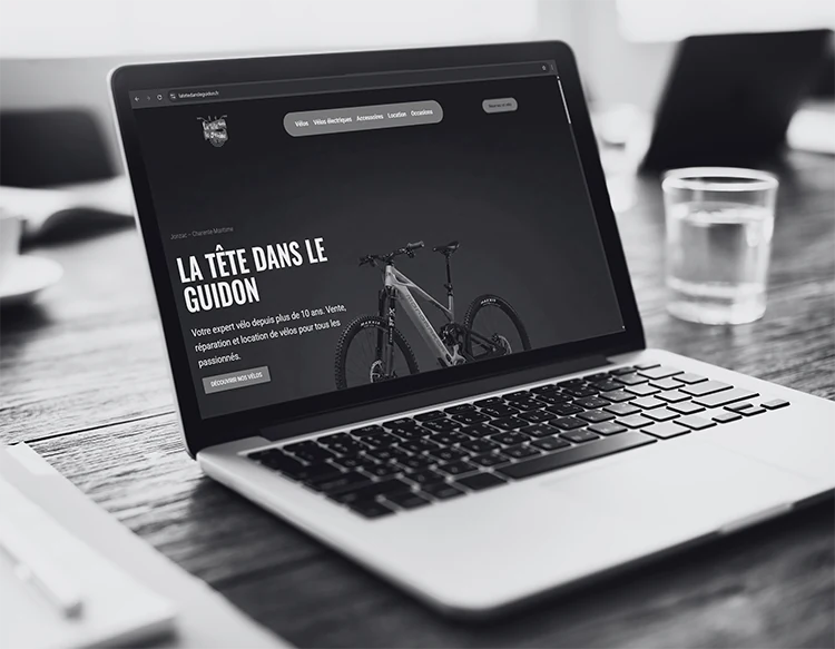 Site internet la tête dans le guidon à Jonzac - Agence Freelink